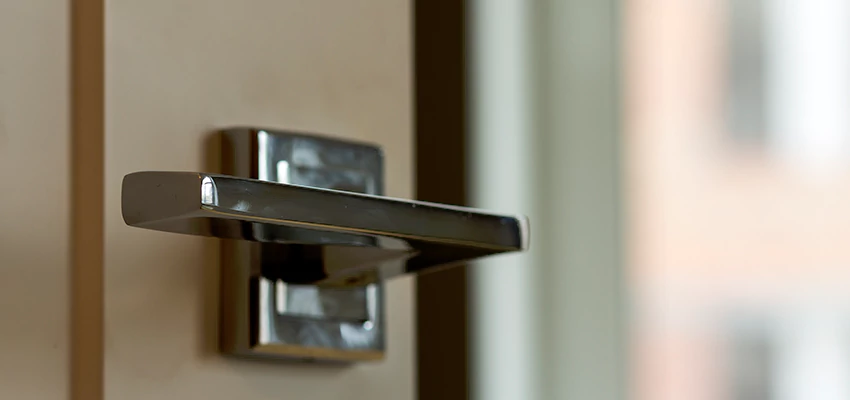 Door Lever Knob Repair in Clearlake, California