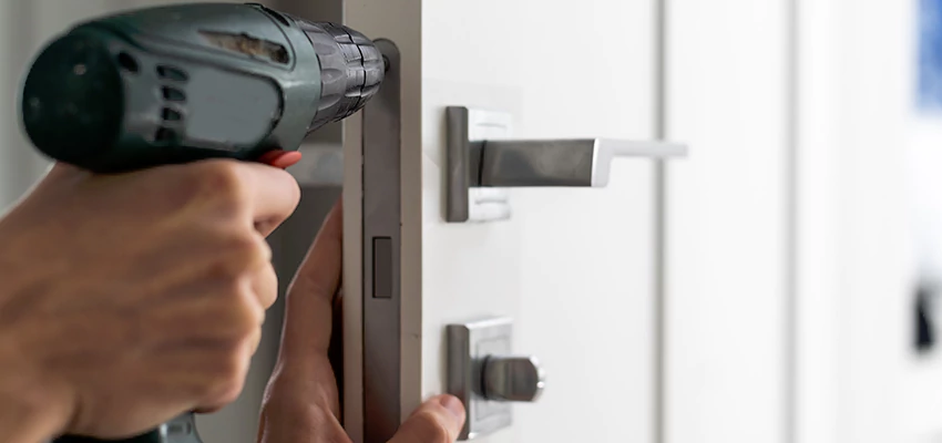 Locksmith For Lock Replacement Near Me in Clearlake, CA