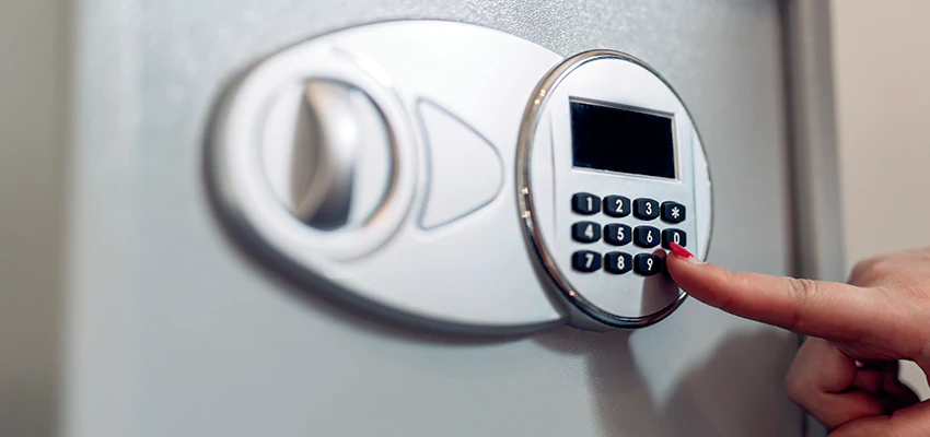 Jewelry Safe Cracking in Clearlake, California