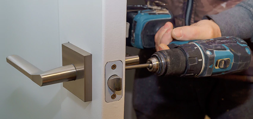 Broken Door Handle Lock Repair in Clearlake, California
