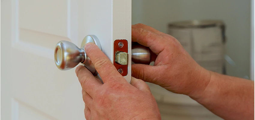 AAA Locksmiths For lock Replacement in Clearlake, California
