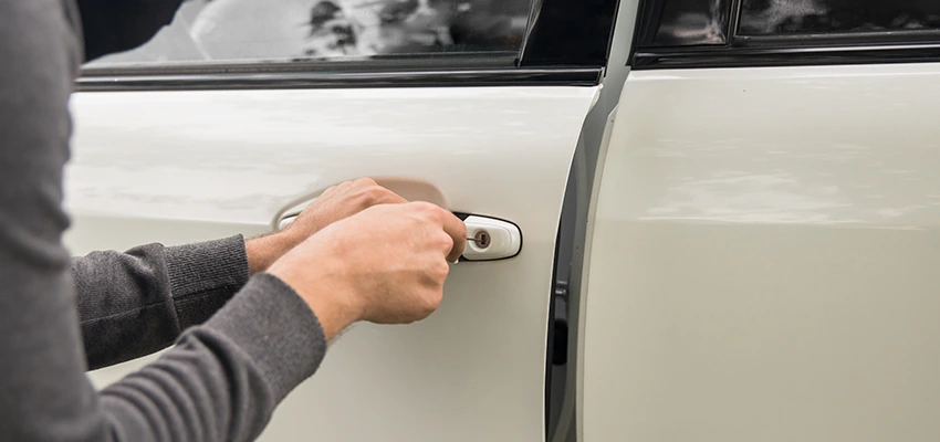 Unlock Car Door Service in Clearlake, CA